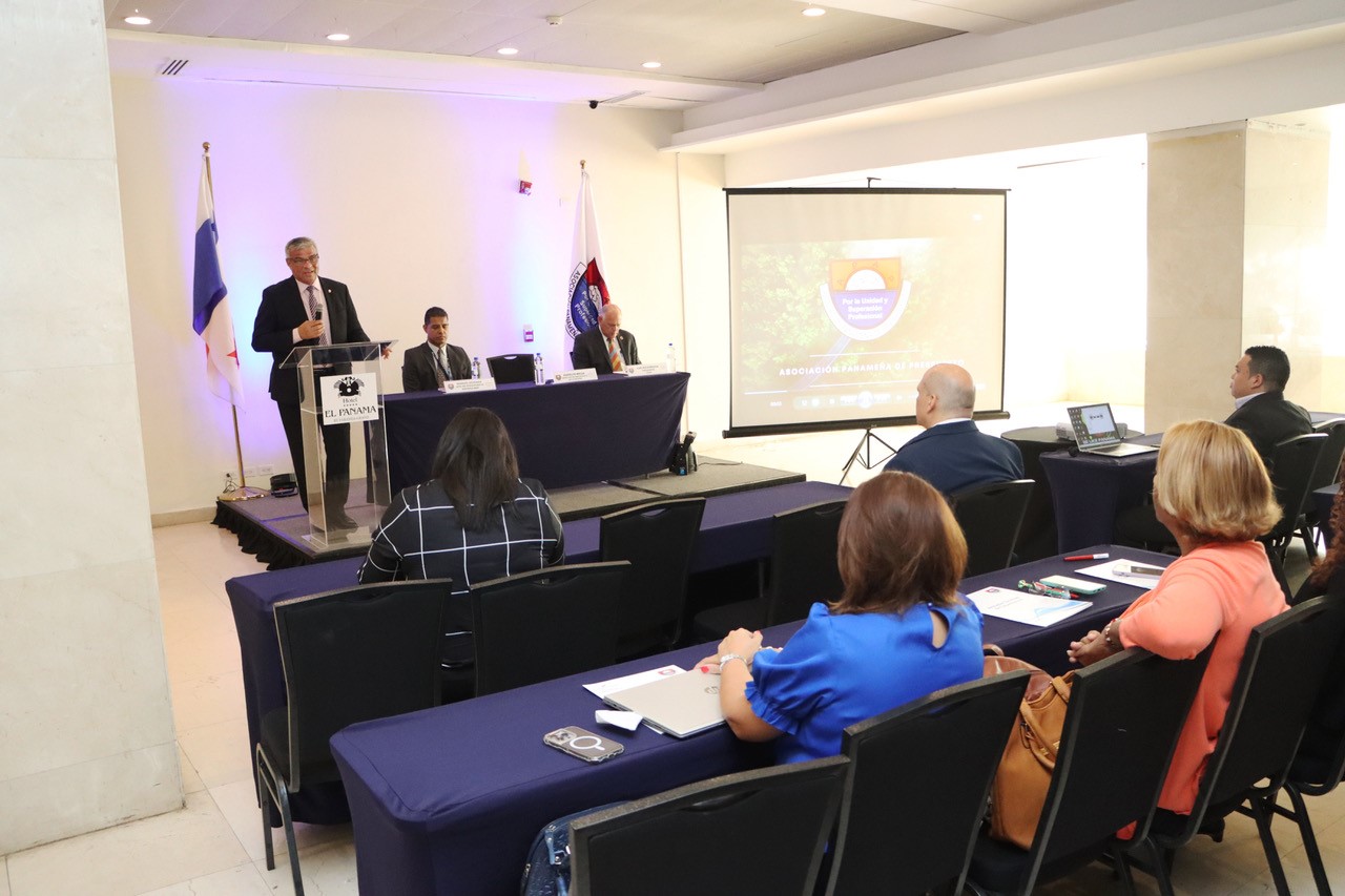 Para asegurar el cumplimiento de los proyectos – Ministerio de Economía ...